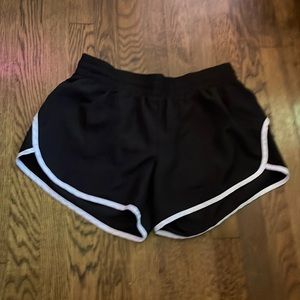 I’m selling these black and white athletic shorts